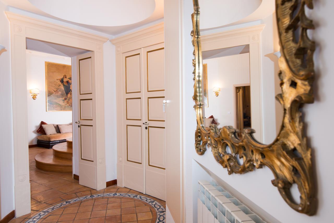 B&B Maiure Maiori Bagian luar foto