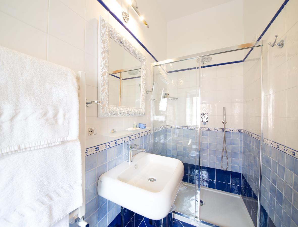 B&B Maiure Maiori Bagian luar foto